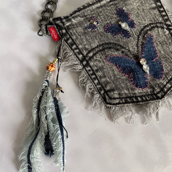 Cross body bag-Upcycled Denim jean bag-strong, made from recycle Levi's jean - Picture 6 of 13